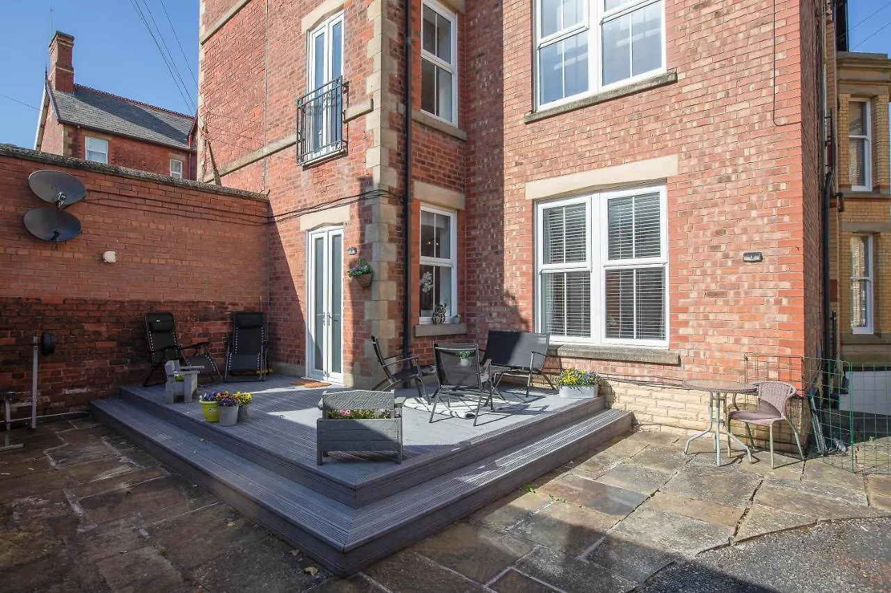 Apartment Charles Alexander Short Stay - Clifton Drive Beach Retreat Lytham St Annes