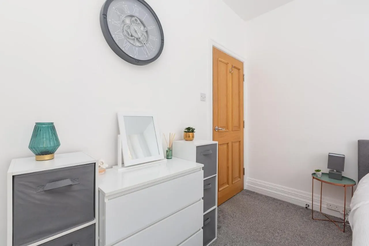 Apartment Charles Alexander Short Stay - Clifton Drive Beach Retreat Lytham St Annes